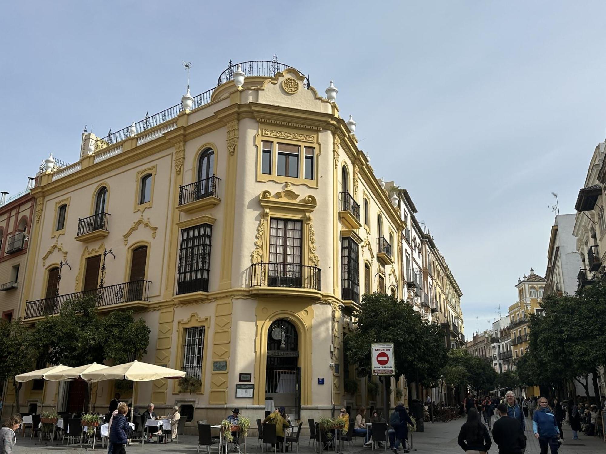 Lujoso Apartamento A Los Pies De La Catedral Siviglia Esterno foto