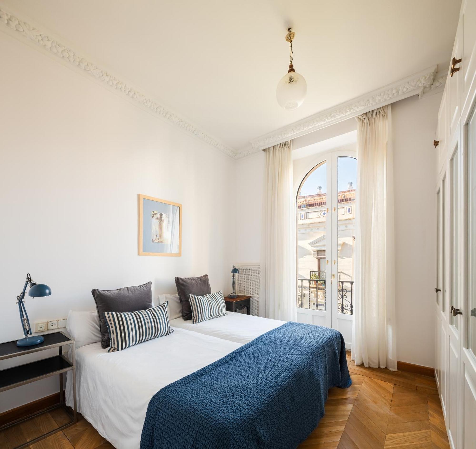Lujoso Apartamento A Los Pies De La Catedral Siviglia Esterno foto