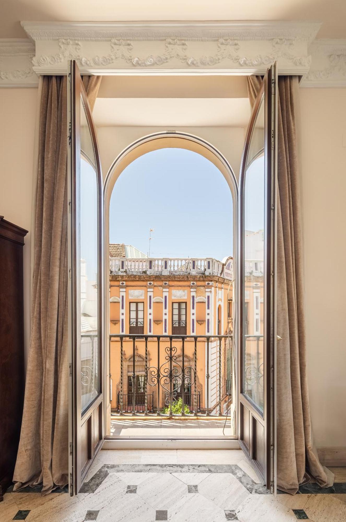 Lujoso Apartamento A Los Pies De La Catedral Siviglia Esterno foto